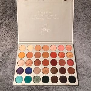 Jaclyn Hill Palette